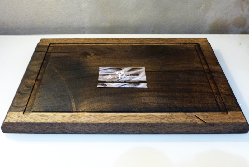 planche à découper en chêne et noyer planche à découper en chêne et noyer