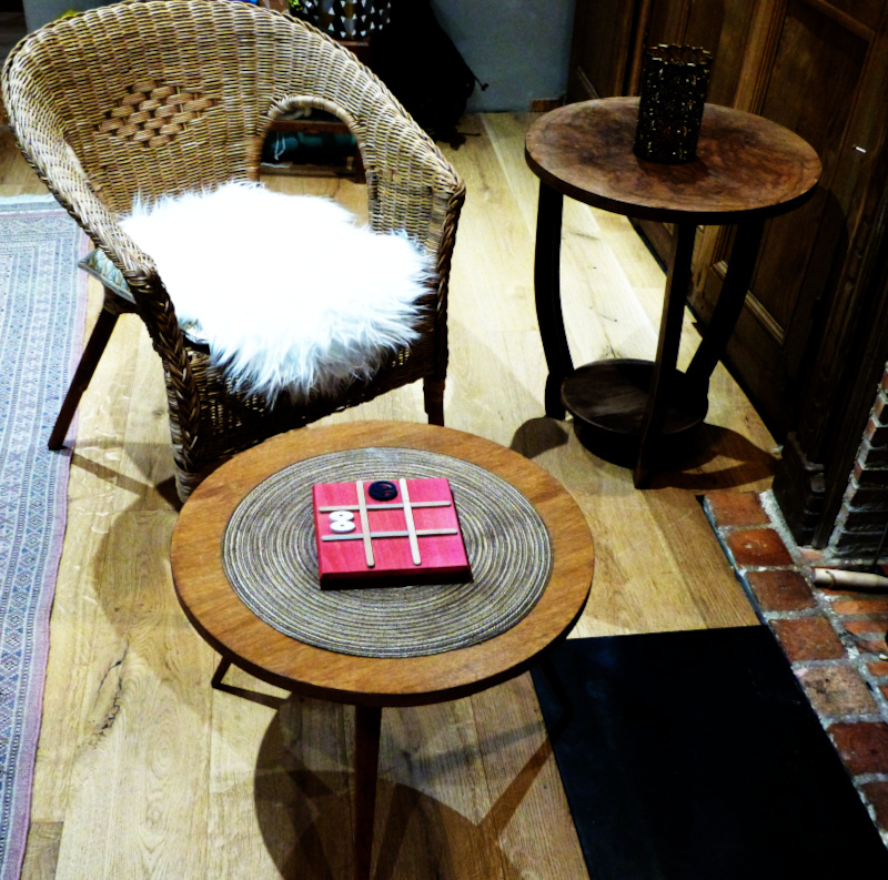 jeu de morpion en hêtre coloris rose Pink jeu de morpion en hêtre coloris rose Pink