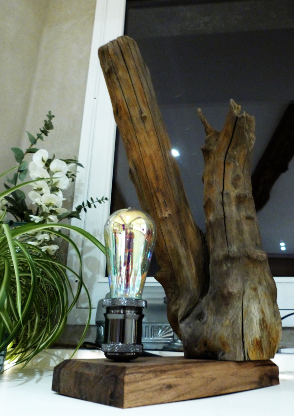 Lampe à poser “BOIS-BOHEME CONCEPT”