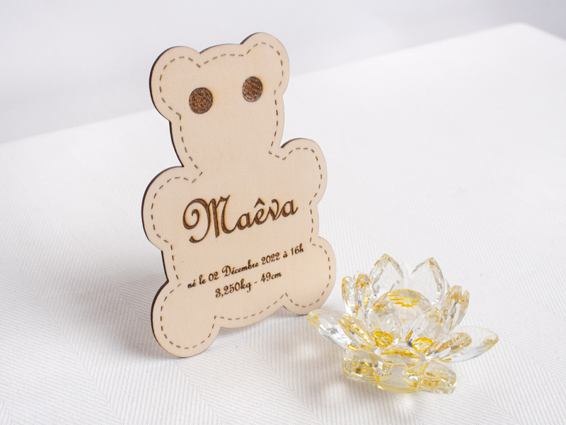 Faire-part de Naissance Personnalisé en Bois