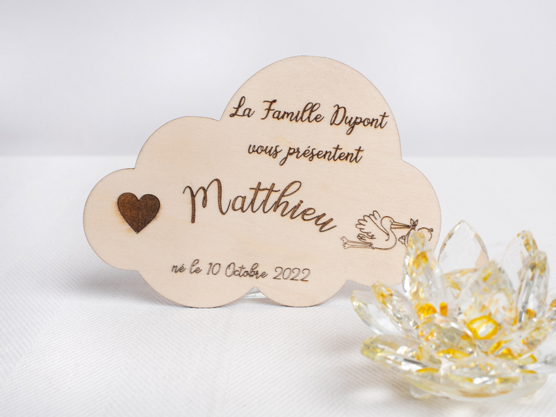 Faire-part de Naissance Personnalisé en Bois