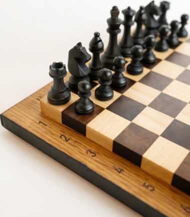 échiquier en bois