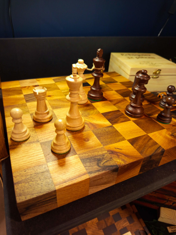 Jeu d'échecs en bois fait main - Orme & Noyer échiquier en Orme et Noyer