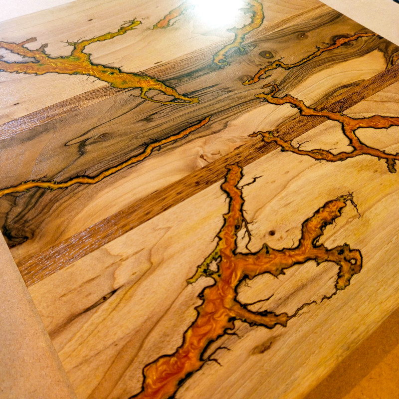 Mange Debout en Noyer et résine Or (6) Mange Debout en Noyer et résine Or